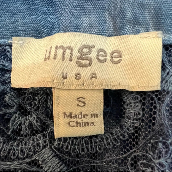 Umgee Chambray Mini Lace Button Dress. Size Small. - Picture 2 of 12
